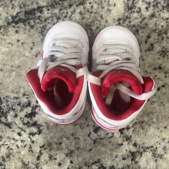 Infant Retro 5 Jordan Shoes - Picture 5 of 7